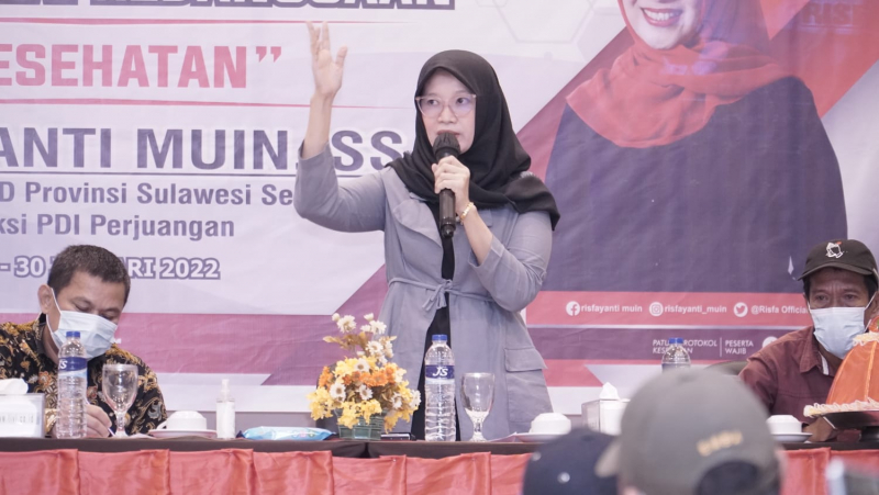 Sosialisasi, Risfayanti Ajak Warga Gotong Royong Lawan Covid